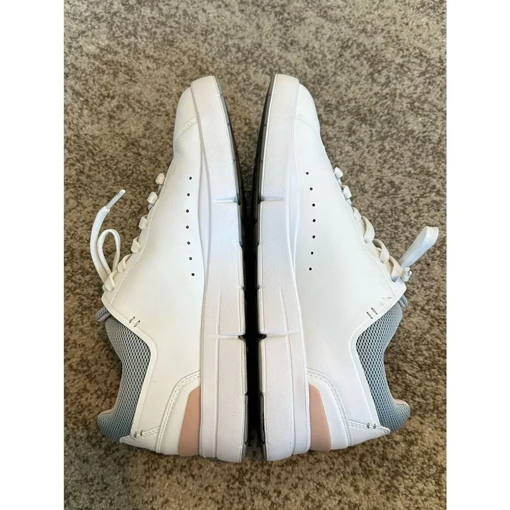 On Running The Roger Advantage Women’s Sneaker 10